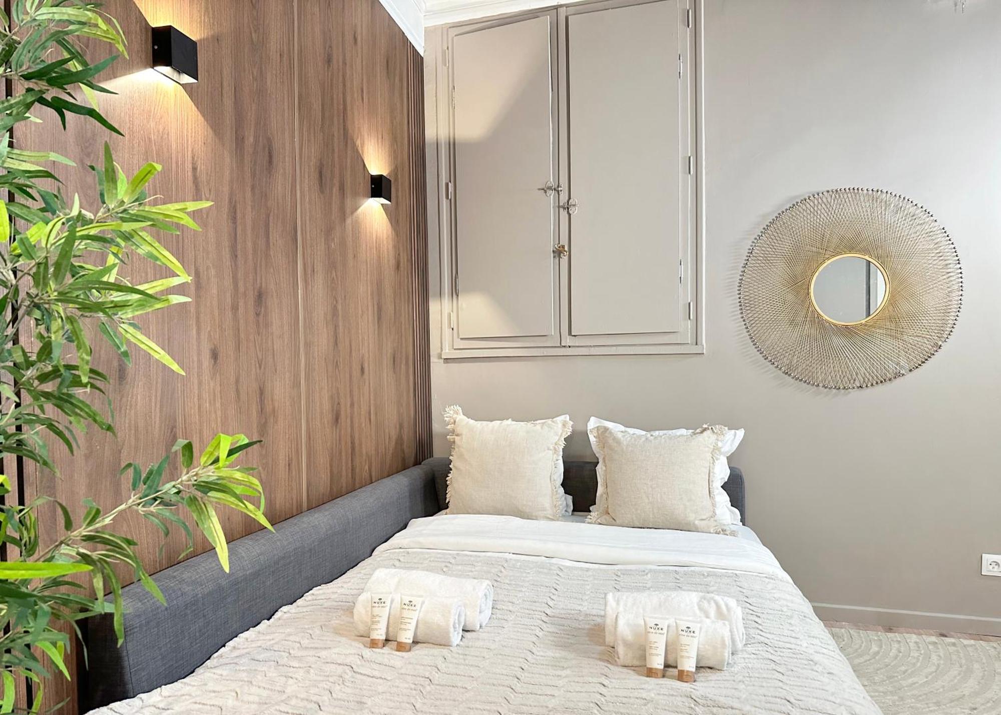 Chic Louvre Apartment Paris Exteriör bild