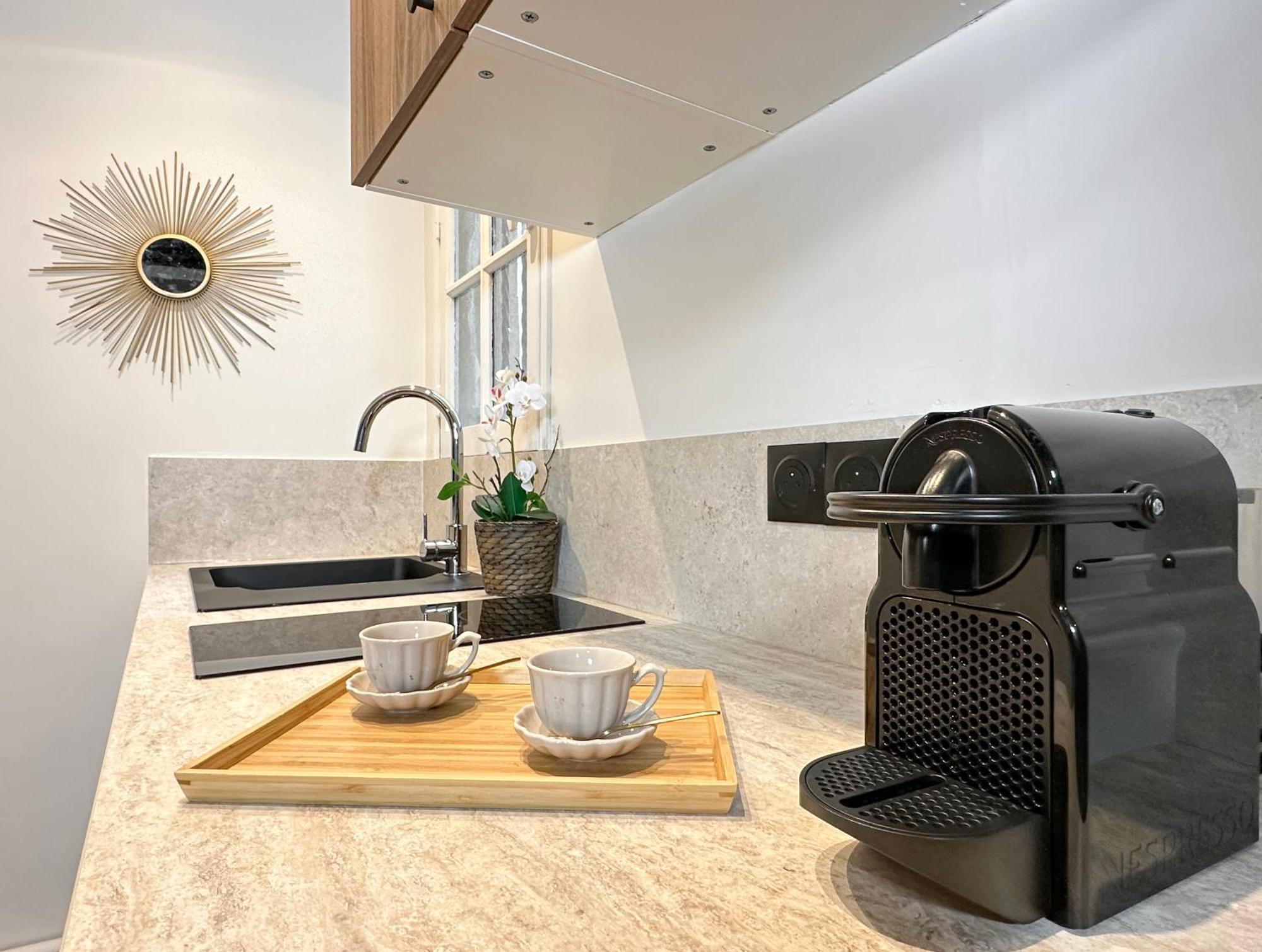 Chic Louvre Apartment Paris Exteriör bild