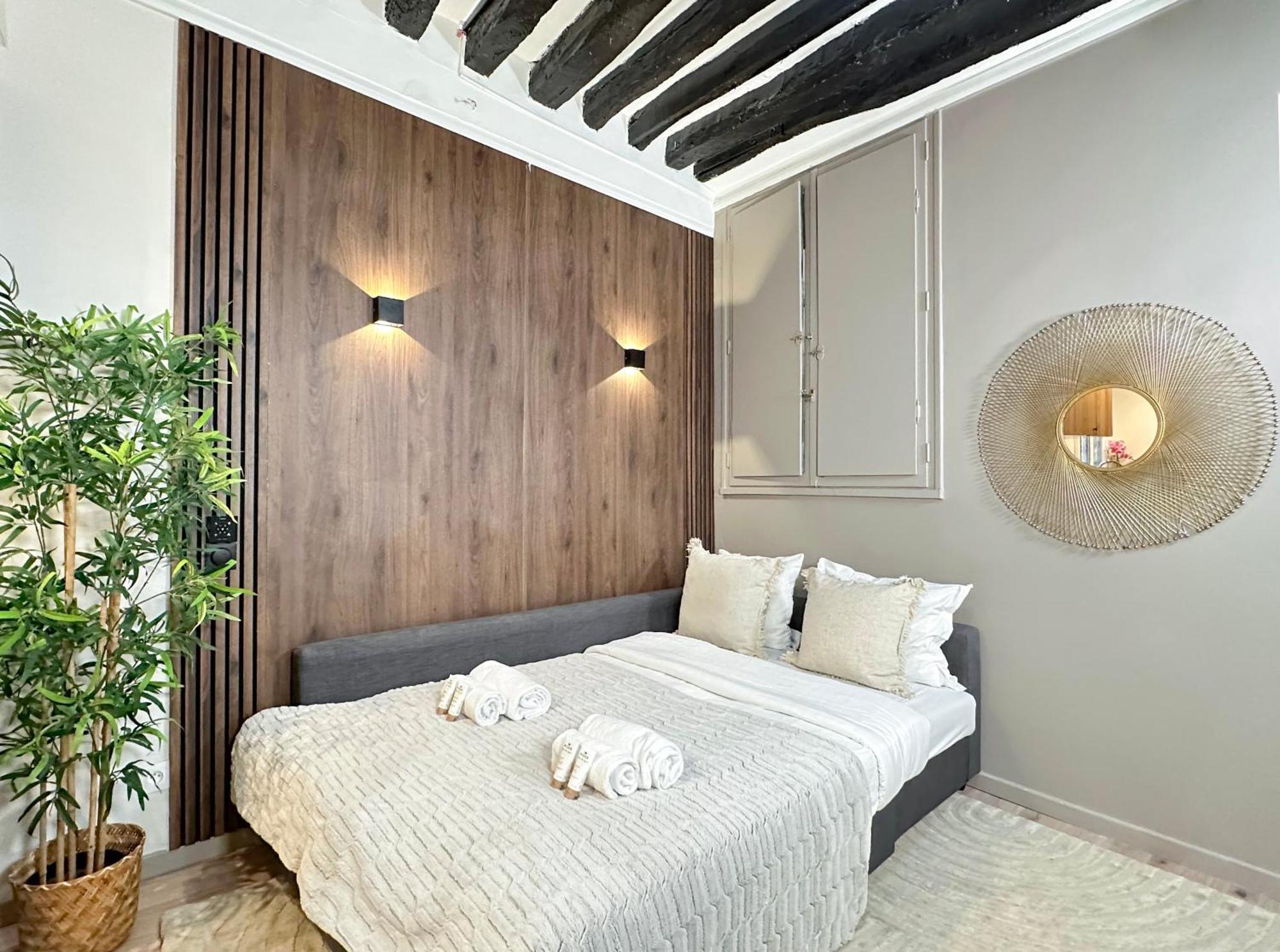 Chic Louvre Apartment Paris Exteriör bild